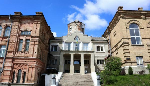 Палац графині Кароліни Дзембовської (ХІХ ст.)